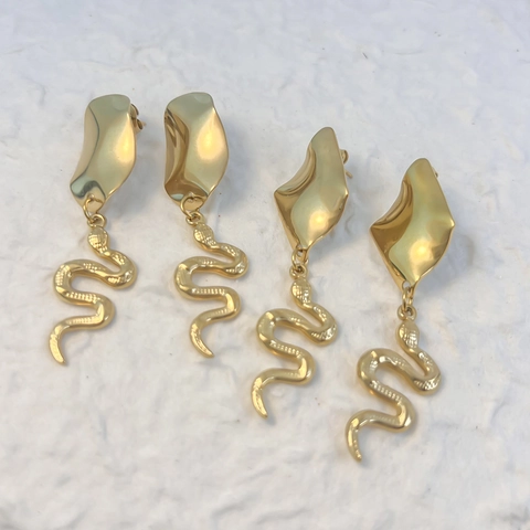 Orecchini Pendenti Serpente Acciaio Inossidabile Placcato Oro 18K Geometrico Irregolare Gioielli Gotici Donne