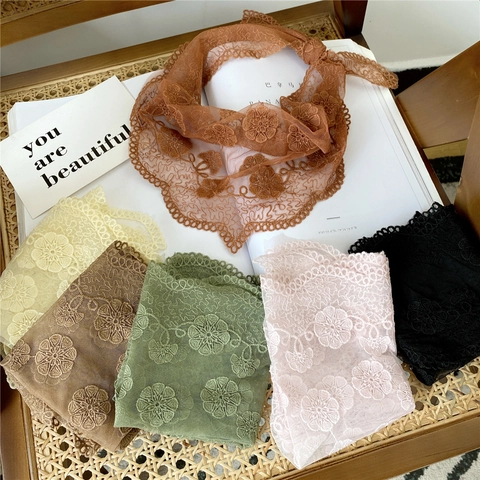 Floral Lace Triangle Scarf For Women Hollow Out Embroidery Retro Mesh Headband Neck Bandana Elegant Accessory