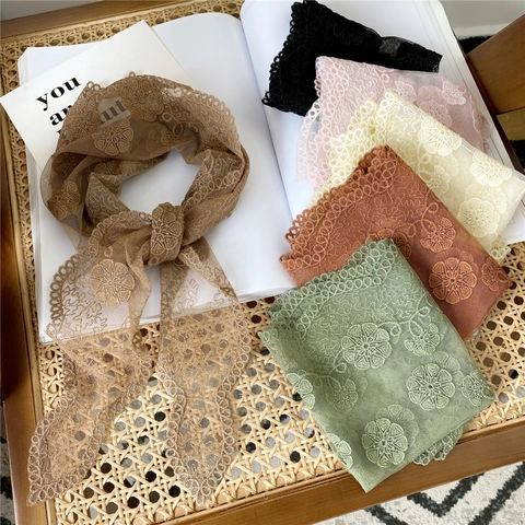 Floral Lace Triangle Scarf For Women Hollow Out Embroidery Retro Mesh Headband Neck Bandana Elegant Accessory
