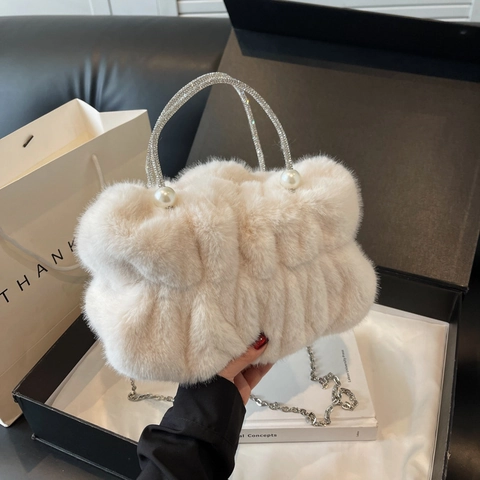 Faux Fur Handbag With Rhinestone Handle And Artificial Pearl Decor Plush Ruched Cloud Shoulder Bag For Women Elegant Party Bag