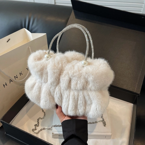 Faux Fur Handbag With Rhinestone Handle And Artificial Pearl Decor Plush Ruched Cloud Shoulder Bag For Women Elegant Party Bag