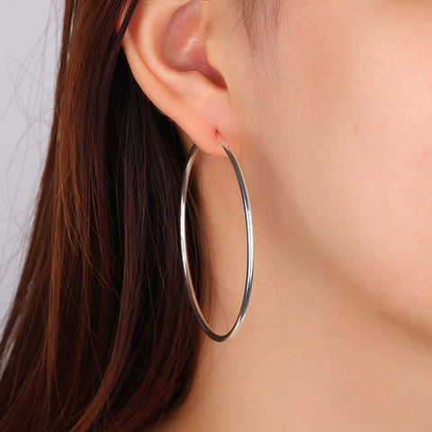 Kreolen Glattes Kupfer Hochglanzpoliert Minimalistisch Übergroßer Kreis Personalisierter Modeschmuck Für Frauen
