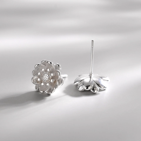 Lotusblumen Ohrstecker Versilbertes Kupfer Mehrlagige Blütenblätter Süßer Minimalistischer Eleganter Schmuck Für Damen