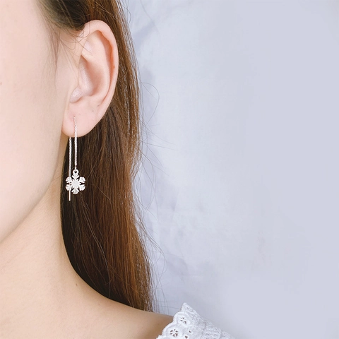 Schneeflocke Lange Quaste Ohrfaden Ohrringe Versilbertes Kupfer Geometrisch Ausgehöhlt Winter Festlicher Schmuck Für Frauen