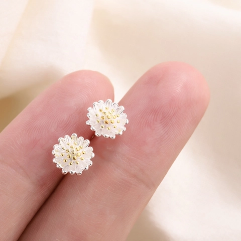 Madeliefje Knopoorbellen Voor Dames Kleine Bloemige Zonnebloem Sieraden Zoete Stijl Koper Met Koperen Oorbelpen