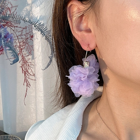 Handgemaakte Bloem Hoop Oorbellen Legering En Gaas Stof Bloembladen Boho Romantisch Origineel Ontwerp Voor Vrouwen