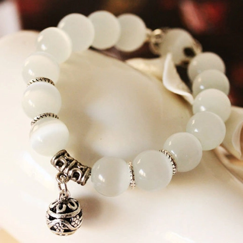 Damen Perlenarmband Katzenaugenstein Legierung Hohlkugel Anhänger Retro Ethno Stil Weiß Glücksschmuck Geschenk