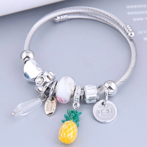 Bracciale Regolabile In Filo D'Acciaio Con Ciondolo A Cuore Di Ananas In Smalto Perline Di Cristallo In Lega Per Donna