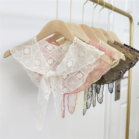 Spitzen Bestickt Dreieckstuch Vintage Blumen Hohl Mesh Bandana Eleganter Halstuch Kopftuch Damen Mode Accessoire