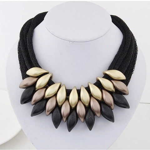Statement Necklace Alloy And Steel Wire Woven Multi Layer Bohemian Leaf Pendant Exaggerated Choker For Women