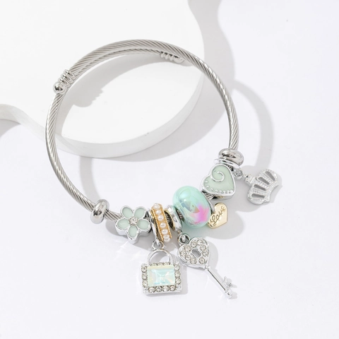 Bracciale Rigido Con Ciondoli In Filo Di Acciaio Inossidabile Cuore Chiave Lucchetto Corona Fiore Per Donna