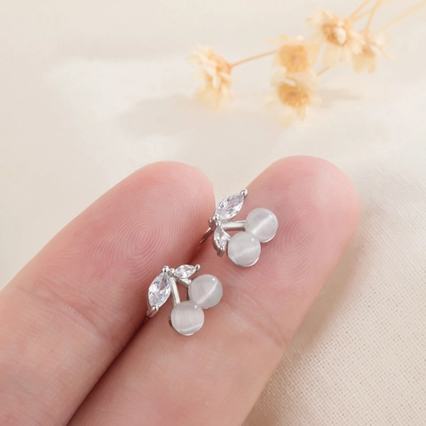 Kers Knopoorbellen Koper Kattenoog Zirkoon Zoete Minimalistische Sieraden Voor Dames Met Zilveren Oorbelpost