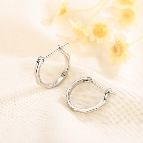 Pendientes De Aro Plateados Con Poste De Plata De Ley 925 Textura Ondulada Geométrica Simple Elegante Para Mujer