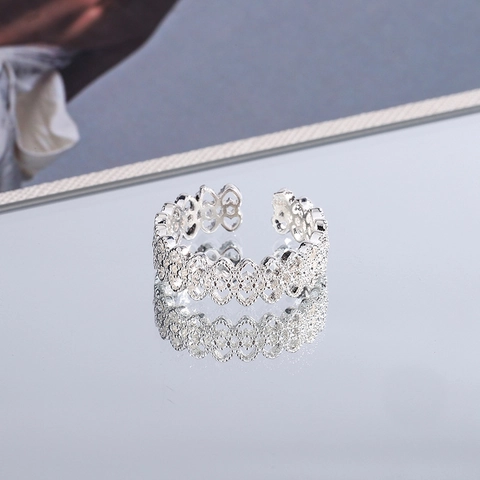 Anello Aperto Cuore Svuotato Bordo Pizzo Regolabile Rame Placcato Argento Gioielli Eleganti Per Donne
