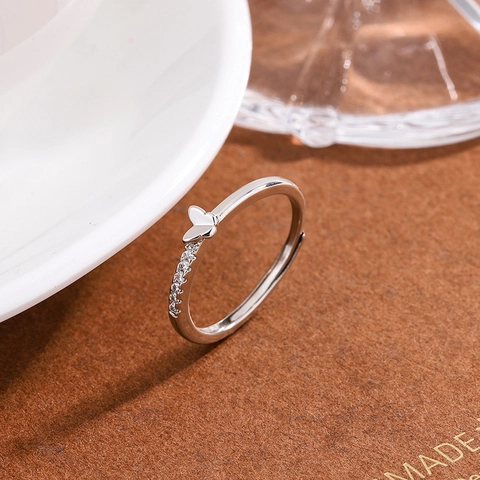 Bague Ouverte Papillon Pour Femme Élégante En Cuivre Zircone Cubique Ajustable Bijou De Doigt Minimaliste Cadeau