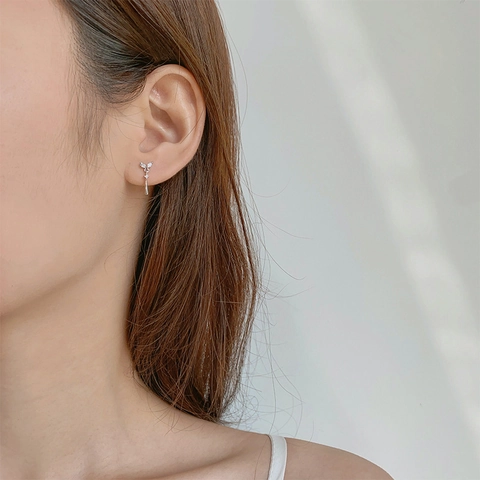Elegant Leaf Shape Zirconia Copper Dangle Earrings For Women Minimalist Long Bar Pendant Jewelry Stylish Bridal Accessory