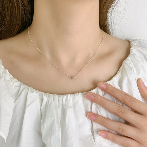 Collier Pendentif Cube Géométrique Minimaliste Cuivre Plaqué Argent Chaîne Vénitienne Bijoux Fins Pour Femmes Elégant