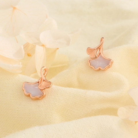 Ginkgo Blad Oorknopjes Met Schelpinleg Koper Verguld Natuur Geïnspireerd Elegante Sieraden Voor Dames