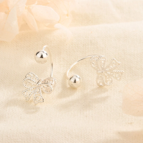 Boucles Oreilles Puces Noeud Dentelle Creuse Cuivre Style Français Vintage Élégant Pour Femmes Avec Boule Métallique