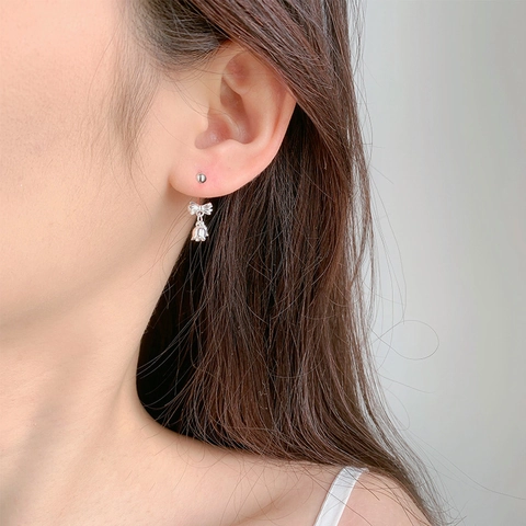 Eleganti Orecchini Pendenti Mughetto Con Fiocco Rame Placcato Argento Chiusura A Vite Sfera Gioielli Dolci Per Donna