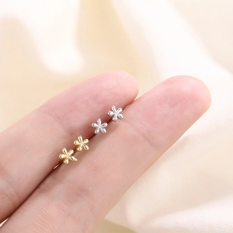 Mini Orecchini A Lobo A Fiore Piccoli In Rame Gioielli Per Donne Studenti Stile Semplice Versatile Ed Elegante Quotidiano