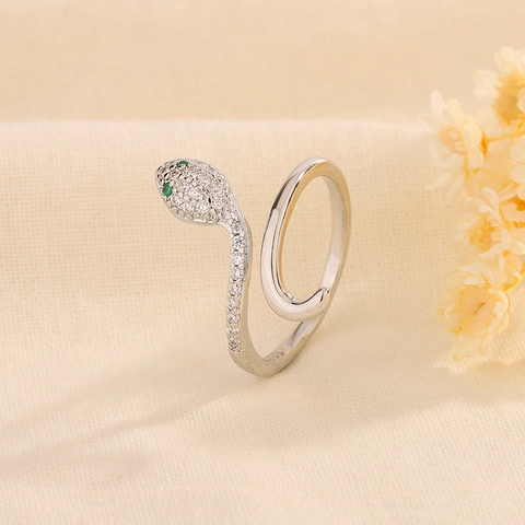 Schlangen Wickelring Versilbertes Kupfer Mikropave Weißer Zirkon Grüne Augen Verstellbarer Schmuck Für Frauen Tierstil