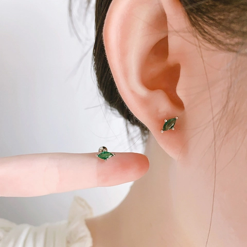 Marquise Cut Emerald Green Zirconia Cartilage Stud Earrings With Screw Back Ball Copper Material Geometric Jewelry For Women