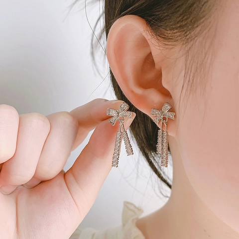 Strikje Kwastje Hangende Oorbellen Koper Micro Pave Zirkoon Elegante Zilverkleurige Mode-sieraden Voor Dames
