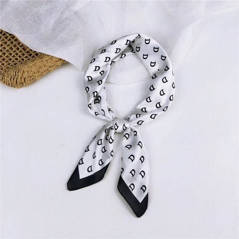 Foulard Carré Pour Femmes Satin Sensation Satin Bandana Imprimé Accessoire Cou Bureau Cheveux Décor Élégant Dames Vintage