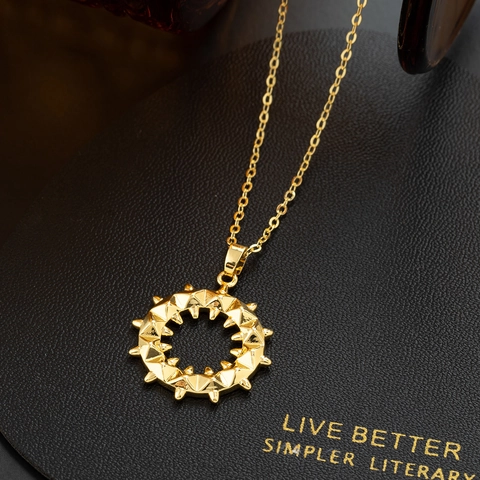 Collana Bracciale Orecchini Con Borchie Geometriche Ottone Placcato Oro 18K Gioielli Punk Minimalisti Donna