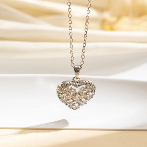 Luxury Heart Pendant Necklace For Women Gold Silver Plated Copper Zirconia Bowknot Star Clover Fashion Jewelry Gift