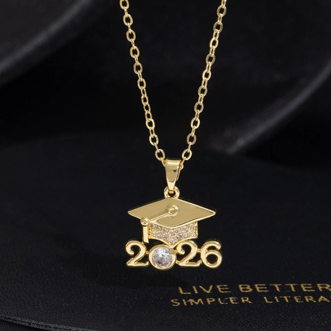 Copper Gold Plated Graduation Necklace Heart Mortarboard Zircon Pendant Class Of 2026 Commemorative Gift Jewelry For Women