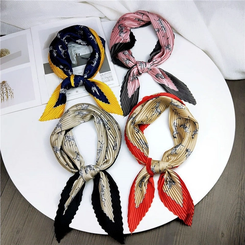 Geplooide Vierkante Sjaal Dames Satijn Imitatie Polyester Bedrukte Halssjaal Mode Accessoire Elegant