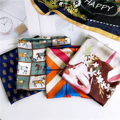 Foulard Quadrato Satén Poliestere Bandana Moda Sciarpa Per Donne Stampa Vintage Accessorio Per Borsa Versatile Chic
