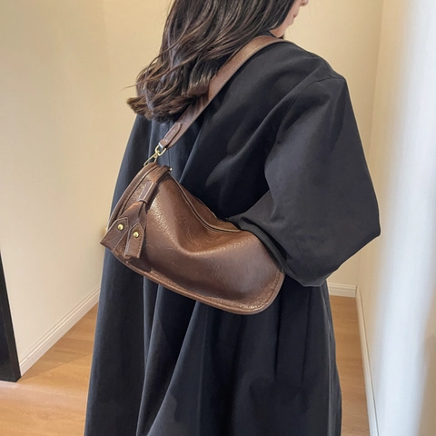 Bolso de Hombro de Cuero PU para Mujer Diseño de Silla Gran Capacidad Color Sólido Bolso Bandolera Con Costuras Detalles de Borla Urban Daily Satchel