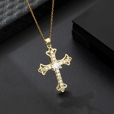 Vintage Copper Cross Pendant Necklace With Zirconia Rhinestones For Women Gold Silver Plated Light Luxury Fashion Jewelry Religious Gift