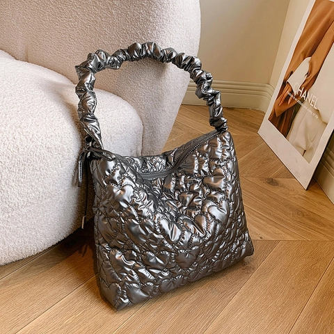 Damen Große Kapazität Nylon Schultertasche Metallic Herz Gesteppt Tragetasche Mit Raffgriff Mode Pendeln Hobo Tasche