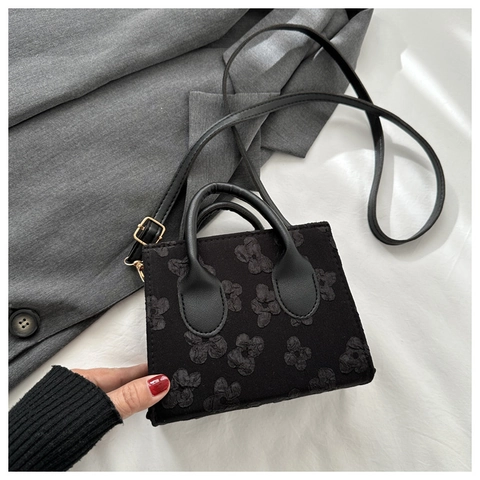 3D Floral Jacquard Kleine Vierkante Tas Vrouwen Niche Ontwerp Handtas Crossbody Tas Winter Mode Eenvoudige Mini Tote Bag Met Leren Handvat