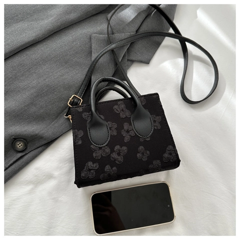 3D Floral Jacquard Kleine Vierkante Tas Vrouwen Niche Ontwerp Handtas Crossbody Tas Winter Mode Eenvoudige Mini Tote Bag Met Leren Handvat