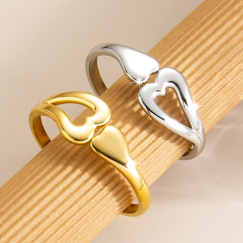 Elegante Bracciale Rigido a Cuore in Acciaio Inossidabile Aperto Con Placcatura in Oro Gioielli di Moda Per Donna Quotidiano