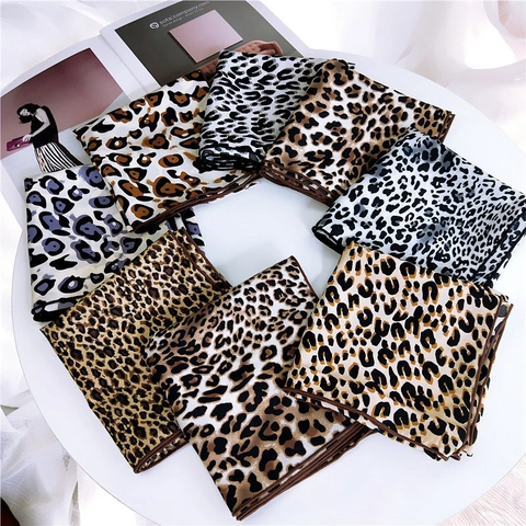 Pañuelo Cuadrado de Satén con Estampado de Leopardo de Moda Bufanda de Cuello de Seda para Mujer Bandana Decorativa Vintage Accesorio