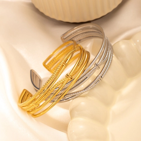 Mehrlagiges Edelstahl Manschettenarmband 18K Vergoldet Gedrehter Draht Offener Armreif Modeschmuck Für Frauen