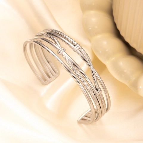 Mehrlagiges Edelstahl Manschettenarmband 18K Vergoldet Gedrehter Draht Offener Armreif Modeschmuck Für Frauen