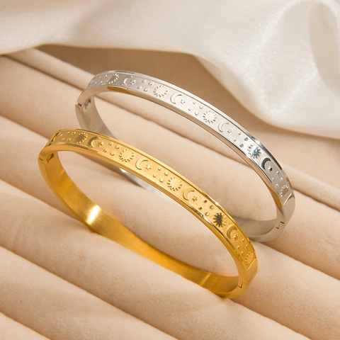 Bracciale Rigido Inciso Sole Luna Stella Placcato Oro Acciaio Inossidabile Cerniera Donna Gioielli Boho