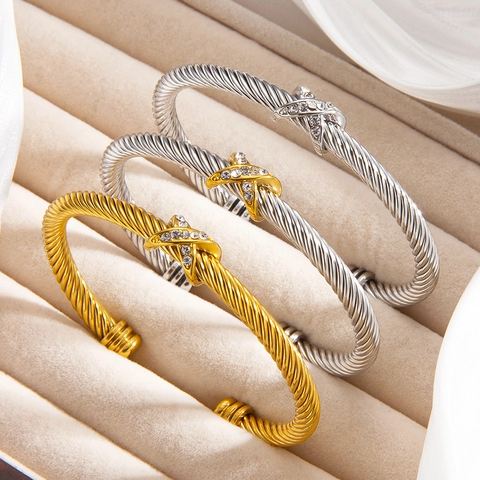 Bracciale Rigido Aperto In Acciaio Inossidabile Con Cavo Intrecciato E Croce A X Con Strass Regolabile
