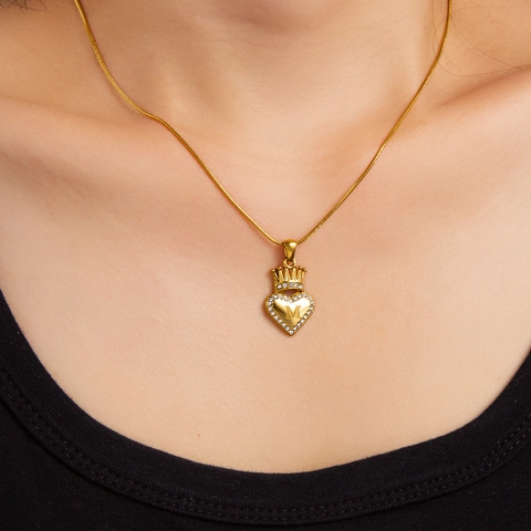18K Gold Plated Stainless Steel Heart Crown Alphabet Letter Pendant Necklace With Rhinestone Initial Jewelry For Women
