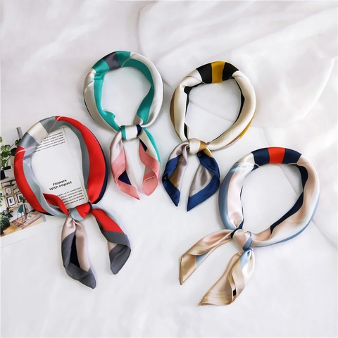 Sciarpa Quadrata In Raso Di Raso A Blocchi Di Colore Geometrici Foulard Da Collo Liscio Per Donna Moda Da Ufficio
