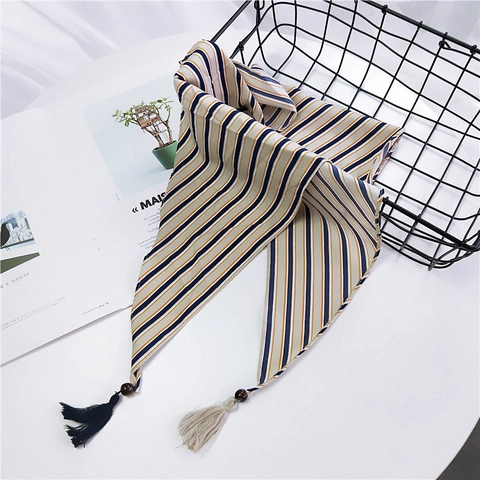 Sciarpa Triangolare Da Donna Poliestere Raso Stampata Con Perline Di Legno E Nappe Moda Coreana Vintage