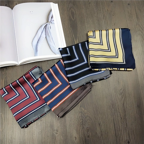 Foulard Quadrato Geometrico A Righe Raso Effetto Raso Da Donna Accessorio Moda Chic
