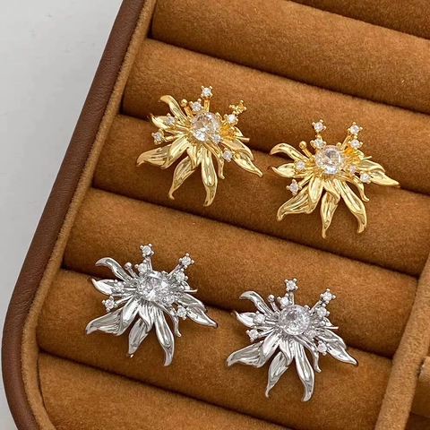 Vintage Court Style Zircon Flower Stud Earrings With 925 Sterling Silver Earring Post Copper Elegant Luxury For Women